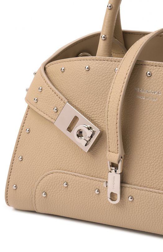 Сумка Hug XS Ferragamo 21A263/786917 Бежевый  21A263/786917 Фото 3