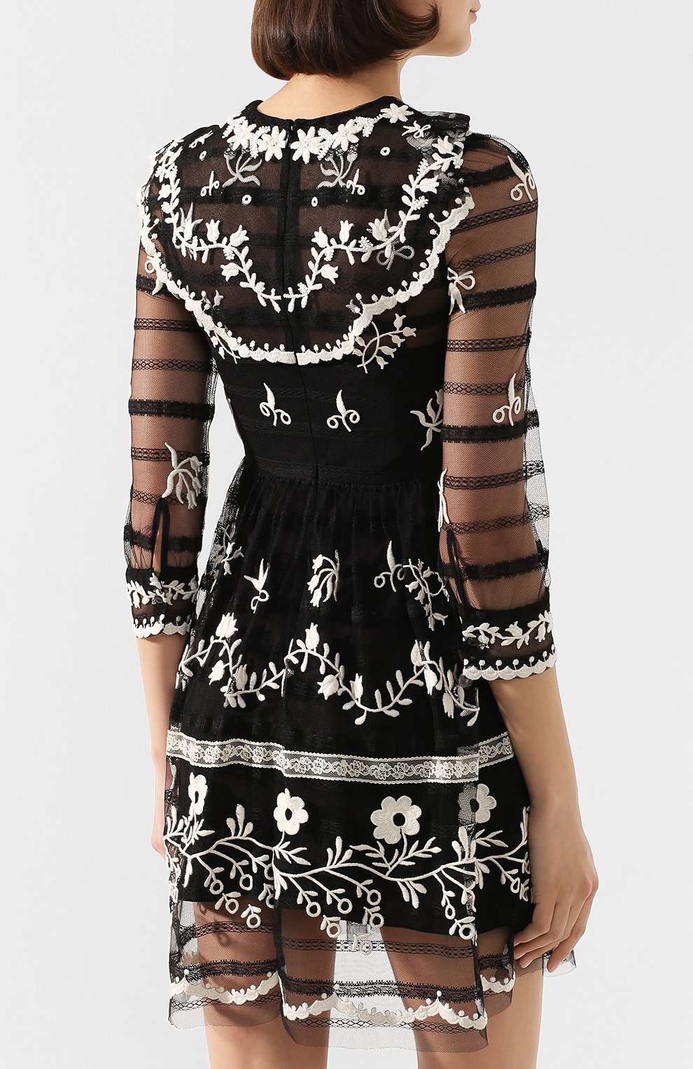 Платье REDVALENTINO черно-белого цвета по цене 89150 руб., арт. TR3VA11M/4T6, фото 4 Платье REDVALENTINO, арт. TR3VA11M/4T6, фото 4