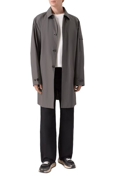 Хлопковый плащ C.P. COMPANY темно-серого цвета по цене 99250 руб., арт. 20CL0W004A/110542A, фото 2 Хлопковый плащ C.P. COMPANY, арт. 20CL0W004A/110542A, фото 2