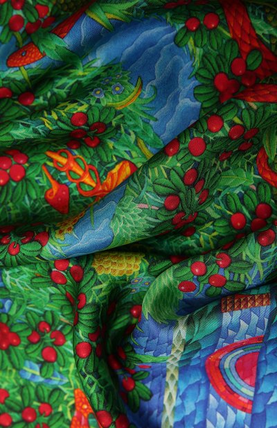 Шелковый платок kalevala KIRILL OVCHINNIKOV зеленого цвета по цене 23100 руб., арт. 90\KLV, фото 2 Шелковый платок kalevala KIRILL OVCHINNIKOV, арт. 90\KLV, фото 2