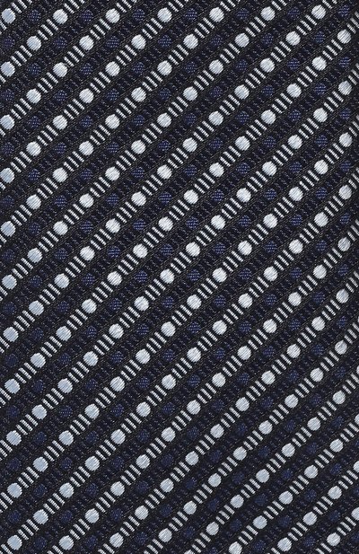 Шелковый галстук GIORGIO ARMANI темно-синего цвета по цене 19950 руб., арт. 360054/4R937, фото 4 Шелковый галстук GIORGIO ARMANI, арт. 360054/4R937, фото 4