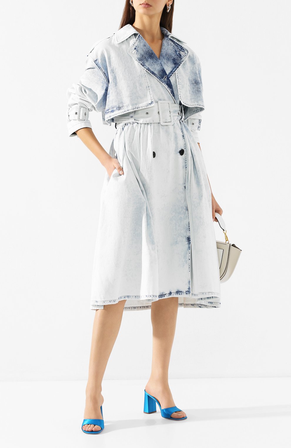 Джинсовый тренч MSGM голубого цвета по цене 107000 руб., арт. 2841MDC40L 207237, фото 2 Джинсовый тренч MSGM, арт. 2841MDC40L 207237, фото 2