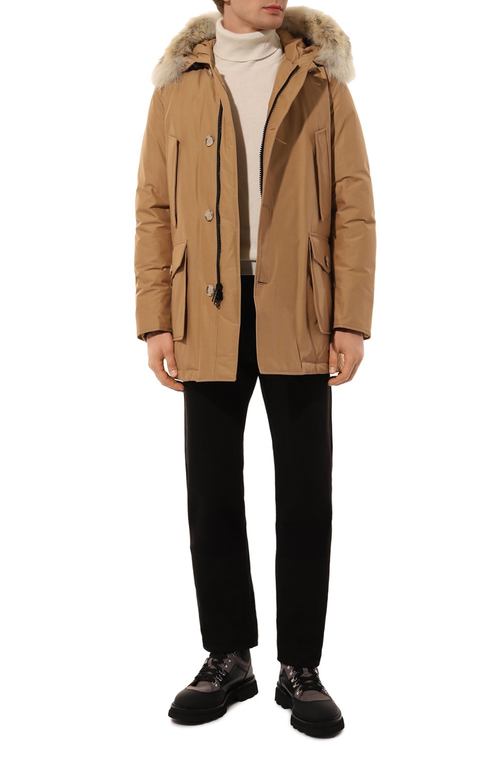 Пуховая парка WOOLRICH бежевого цвета по цене 112900 руб., арт. CFWOOU0482MRUT0001, фото 2 Пуховая парка WOOLRICH, арт. CFWOOU0482MRUT0001, фото 2