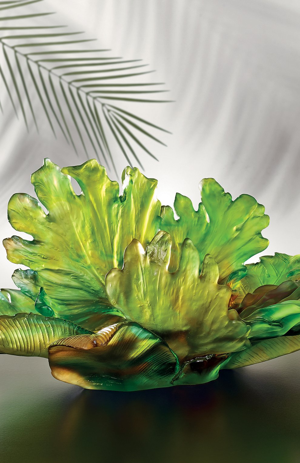 Ваза magnum для центра стола DAUM зеленого цвета по цене 2250000 руб., арт. 05537, фото 2 Ваза magnum для центра стола DAUM, арт. 05537, фото 2