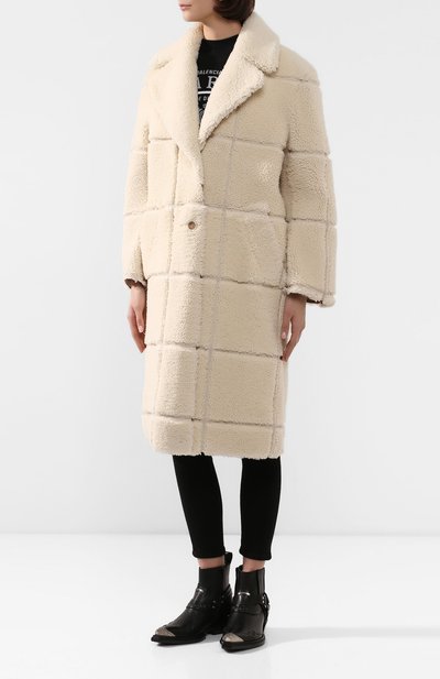 Шуба из овчины OFF-WHITE кремового цвета по цене 329000 руб., арт. 0WJA020F19F920504800, фото 3 Шуба из овчины OFF-WHITE, арт. 0WJA020F19F920504800, фото 3