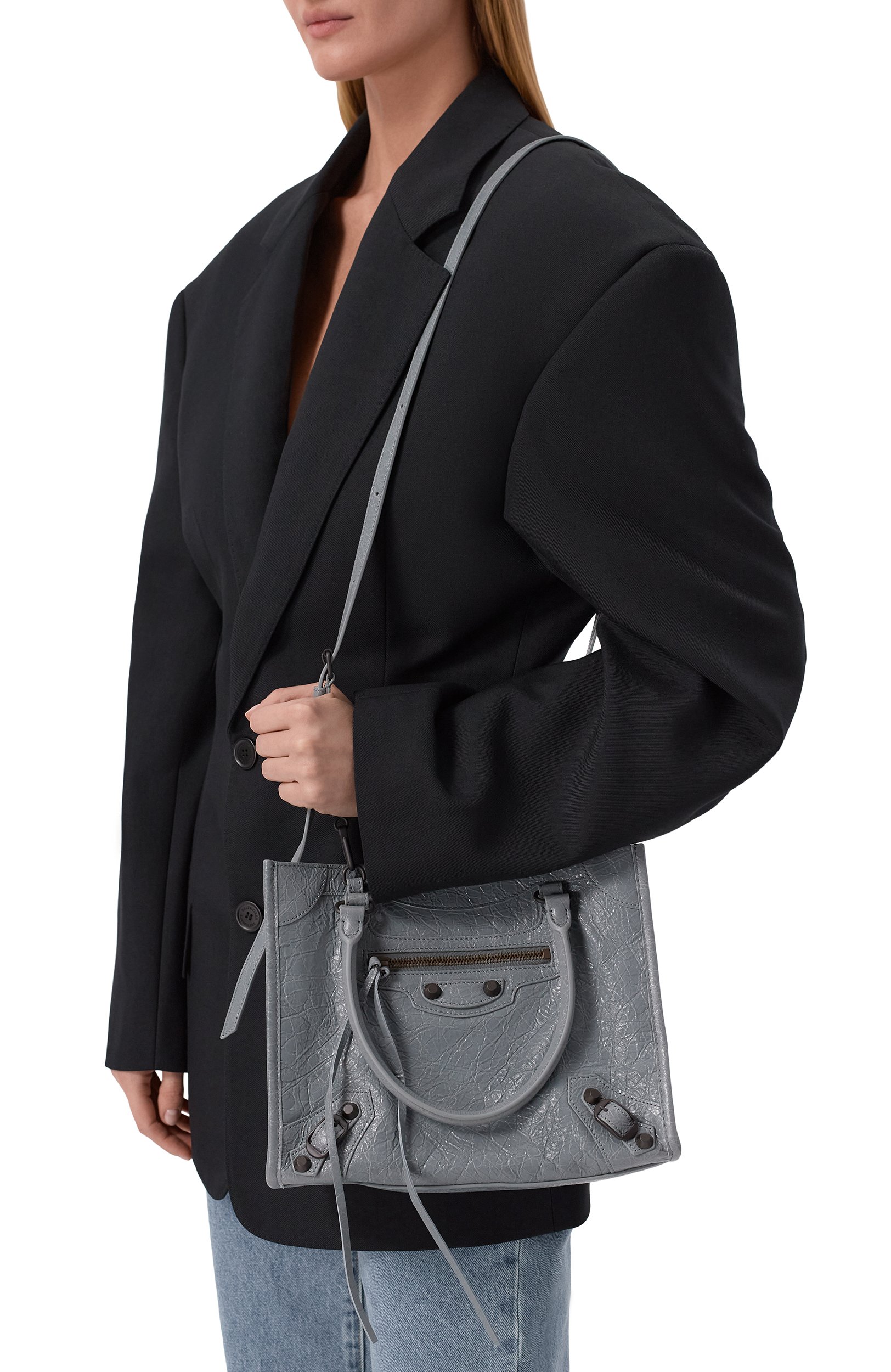 Сумка le city mini BALENCIAGA голубого цвета по цене 253000 руб., арт. 875366/2ABEK, фото 2 Сумка le city mini BALENCIAGA, арт. 875366/2ABEK, фото 2