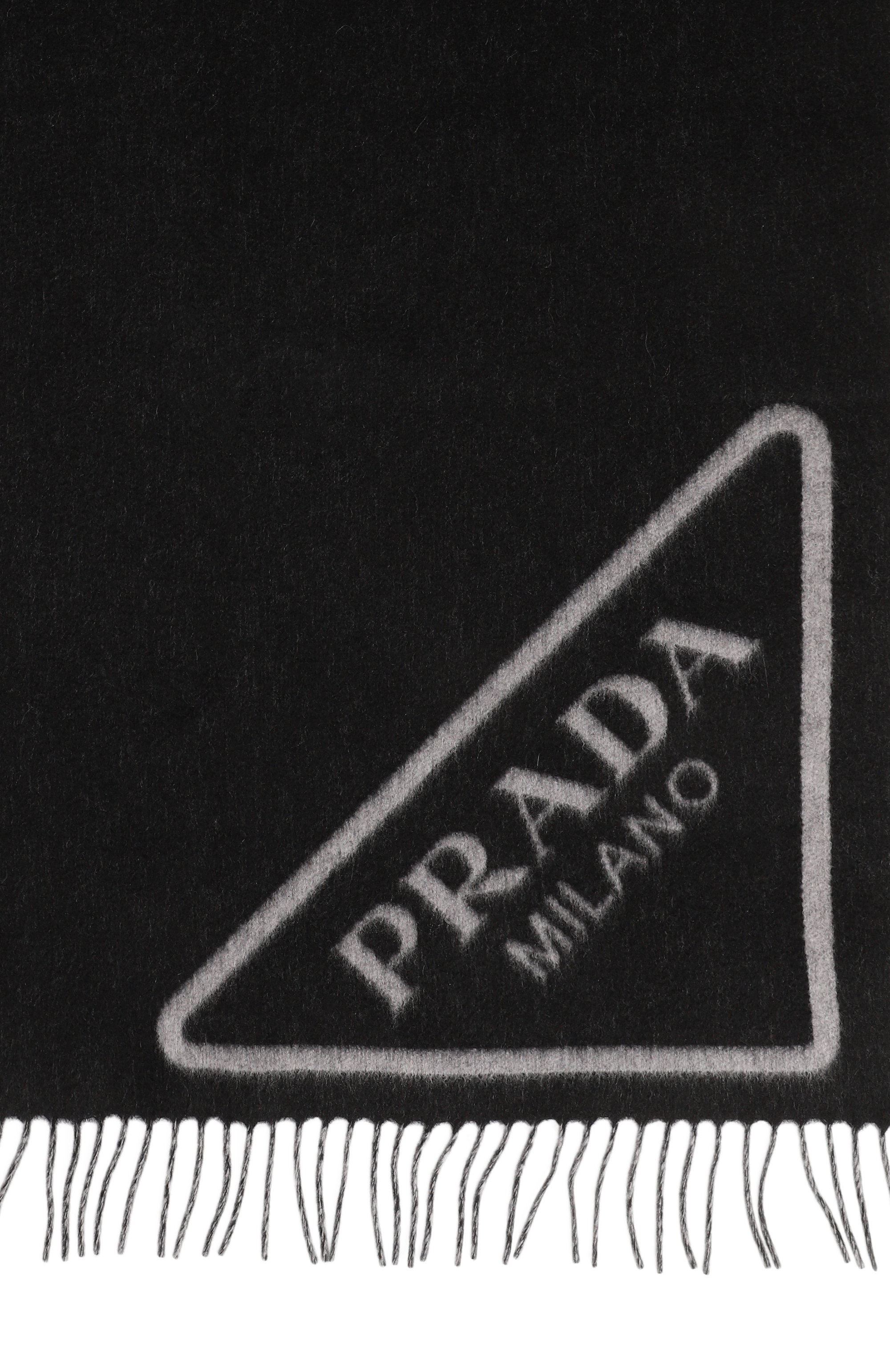 Кашемировый плед PRADA черного цвета по цене 290000 руб., арт. 1QA002-2D3H-F0700, фото 2 Кашемировый плед PRADA, арт. 1QA002-2D3H-F0700, фото 2