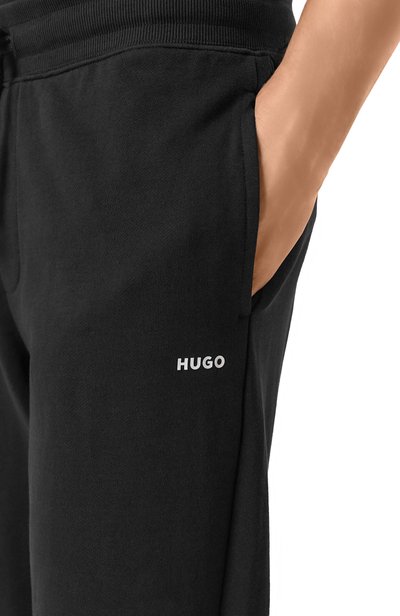 Хлопковые брюки HUGO черного цвета по цене 14550 руб., арт. 50569420, фото 5 Хлопковые брюки HUGO, арт. 50569420, фото 5