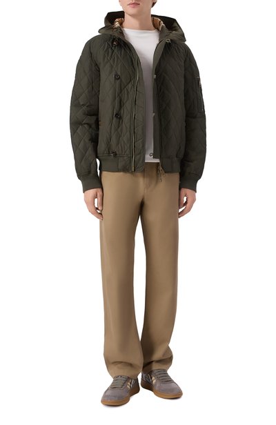 Утепленный бомбер BURBERRY хаки цвета по цене 208000 руб., арт. 8127621, фото 2 Утепленный бомбер BURBERRY, арт. 8127621, фото 2