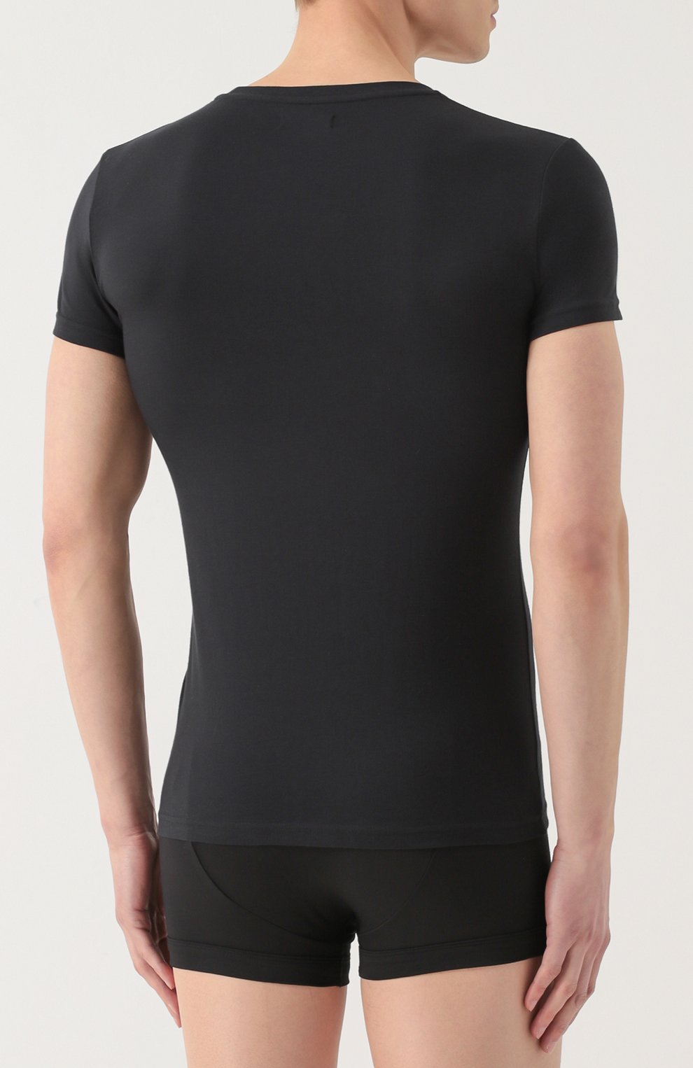 Хлопковая футболка EMPORIO ARMANI черного цвета по цене 6485 руб., арт. 111035/CC729, фото 4 Хлопковая футболка EMPORIO ARMANI, арт. 111035/CC729, фото 4