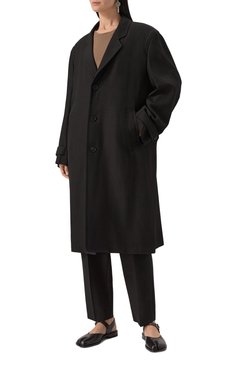 Женское пальто из шерсти и вискозы MAISON MARGIELA черного цвета, арт. S51AA0354/M35315 | Фото 3 (Длина (верхняя одежда): Длинные; Материал сплава: Проставлено; Материал внешний: Вискоза, Шерсть; Драгоценные камни: Проставлено; Материал подклада: Вискоза; Рукава: Длинные; 1-2-бортные: Однобортные; Стили: Минимализм)