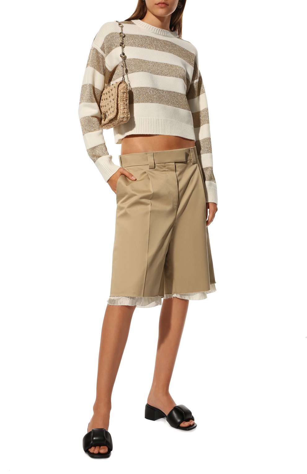 Хлопковые шорты MIU MIU бежевого цвета по цене 98000 руб., арт. MP1570-1UPX-F0065, фото 2 Хлопковые шорты MIU MIU, арт. MP1570-1UPX-F0065, фото 2