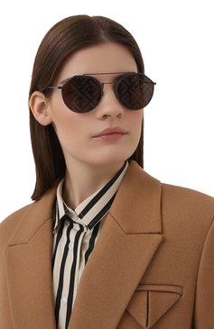 Женские солнцезащитные очки FENDI серого цвета, арт. M0021 5UV | Фото 2 (Кросс-КТ: С/з-унисекс; Региональные ограничения белый список (Axapta Mercury): Не проставлено, RU; Нос: Не проставлено; Тип очков: С/з; Материал: Металл; Очки форма: Круглые; Оптика Гендер: оптика-унисекс)