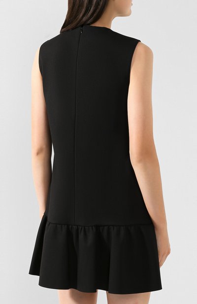 Платье с оборкой REDVALENTINO черного цвета по цене 55150 руб., арт. SR0VAH35/1Y1, фото 4 Платье с оборкой REDVALENTINO, арт. SR0VAH35/1Y1, фото 4