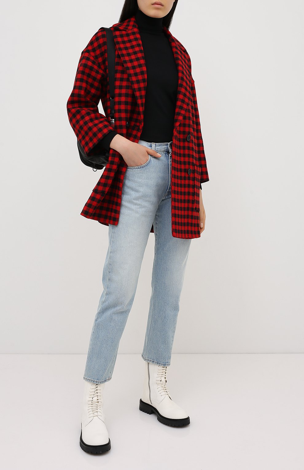 Водолазка REDVALENTINO черного цвета по цене 54550 руб., арт. UR3KC02A/545, фото 2 Водолазка REDVALENTINO, арт. UR3KC02A/545, фото 2