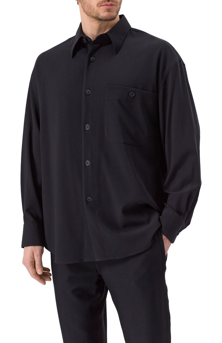Мужская шерстяная рубашка GIORGIO ARMANI темно-синего цвета, арт. GM001429/TE10043 | Фото 3 (Материал сплава: Проставлено; Драгоценные камни: Проставлено; Материал внешний: Шерсть; Рукава: Длинные; Длина (для топов): Удлиненные; Случай: Повседневный; Принт: Однотонные; Стили: Кэжуэл; Манжеты: На пуговицах; Воротник: Кент)