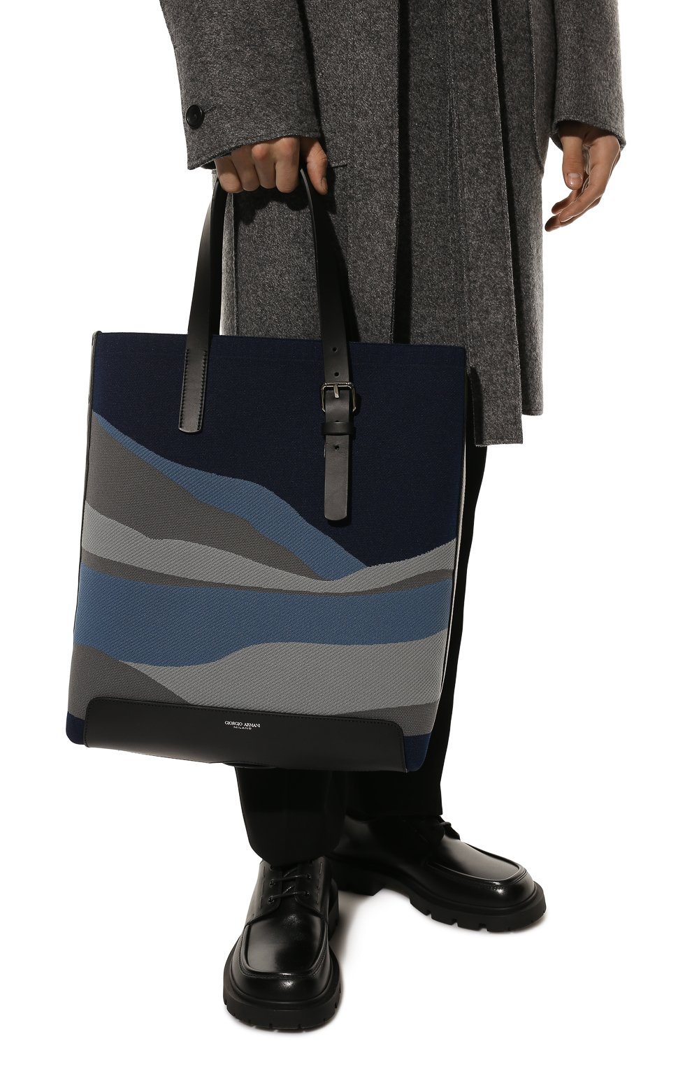 Текстильная сумка-шопер GIORGIO ARMANI синего цвета по цене 182000 руб., арт. Y2N146/YRE3J, фото 2 Текстильная сумка-шопер GIORGIO ARMANI, арт. Y2N146/YRE3J, фото 2