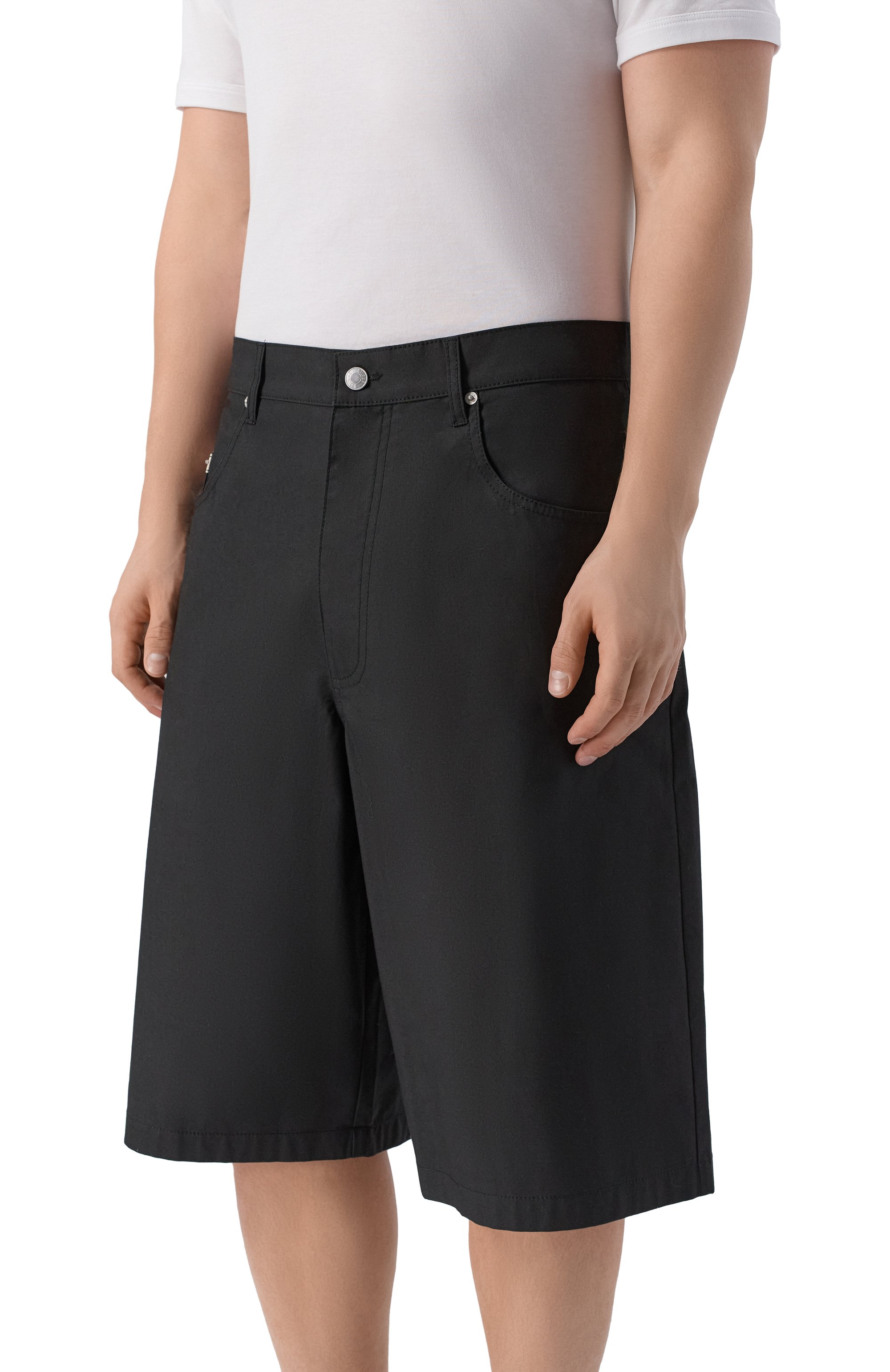 Хлопковые шорты MOSCHINO черного цвета по цене 42450 руб., арт. A0342/0218, фото 3 Хлопковые шорты MOSCHINO, арт. A0342/0218, фото 3