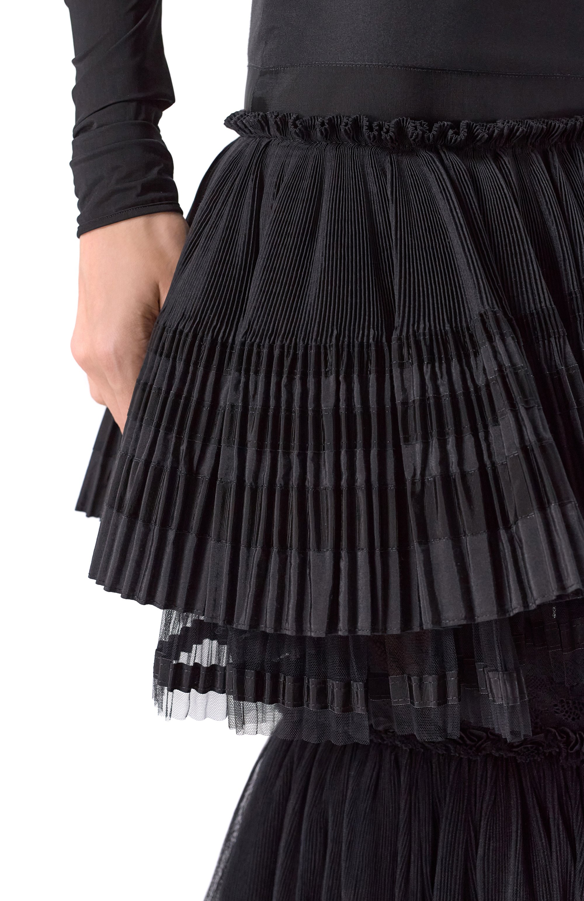 Юбка BLUMARINE черного цвета по цене 423000 руб., арт. 4G119A, фото 5 Юбка BLUMARINE, арт. 4G119A, фото 5