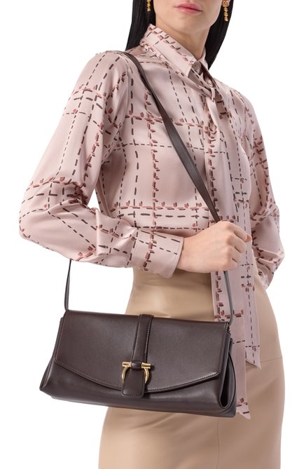 Женская сумка front flap FERRAGAMO_ темно-коричневого цвета, арт. 219794/779062 | Фото 2 (Драгоценные камни: Проставлено; Ремень/цепочка: На ремешке; Материал: Натуральная кожа; Материал сплава: Проставлено; Размер: medium)