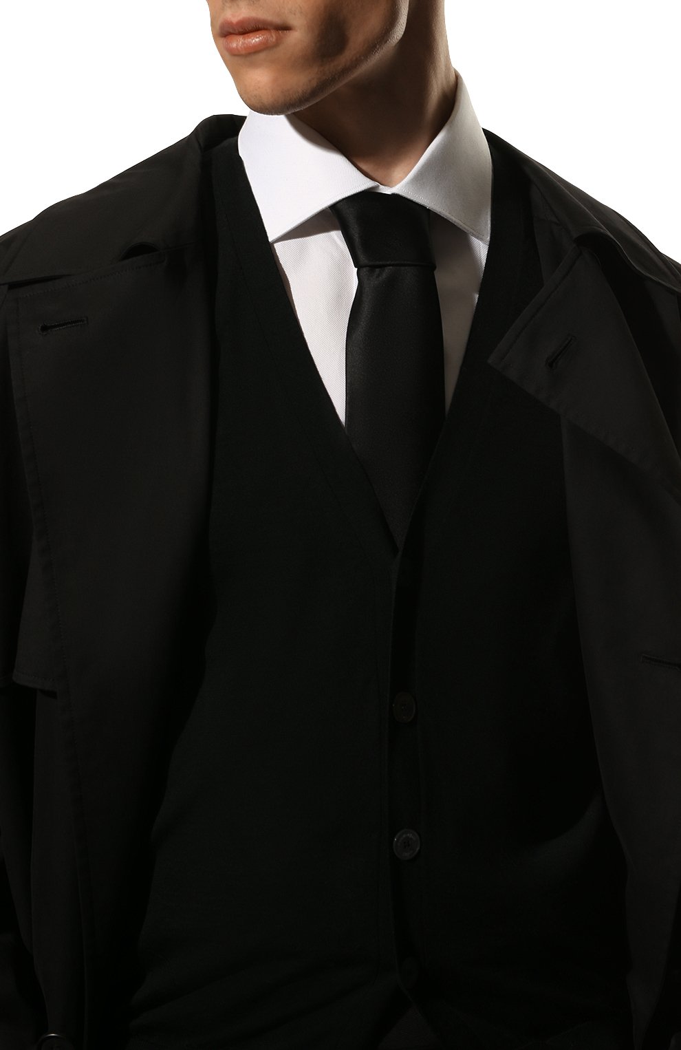 Шелковый галстук CORNELIANI черного цвета по цене 15650 руб., арт. 89U306-2120301/00, фото 2 Шелковый галстук CORNELIANI, арт. 89U306-2120301/00, фото 2