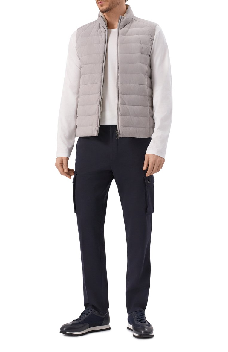Мужские брюки-карго из шерсти и хлопка CORNELIANI темно-синего цвета, арт. 254L14-2518800 | Фото 2 (Материал внешний: Хлопок, Шерсть; Длина (брюки, джинсы): Стандартные; Силуэт М (брюки): Карго; Случай: Повседневный; Стили: Кэжуэл)