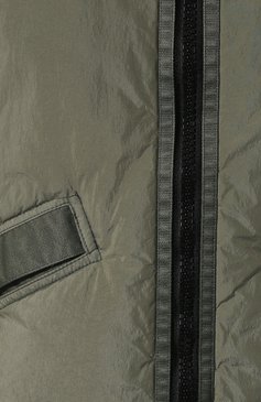 Мужская пуховик STONE ISLAND хаки цвета, арт. 711540223 | Фото 5 (Длина (верхняя одежда): Короткие; Материал внешний: Синтетический материал; Материал подклада: Синтетический материал; Мужское Кросс-КТ: Пуховик-верхняя одежда, Верхняя одежда, пуховик-короткий; Рукава: Длинные; Кросс-КТ: Куртка; Стили: Милитари; Материал утеплителя: Пух и перо; Материал сплава: Проставлено; Драгоценные камни: Проставлено)