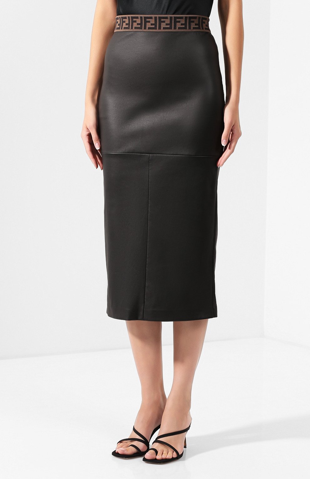 Кожаная юбка FENDI черного цвета по цене 151000 руб., арт. FPD893 VQP, фото 3 Кожаная юбка FENDI, арт. FPD893 VQP, фото 3