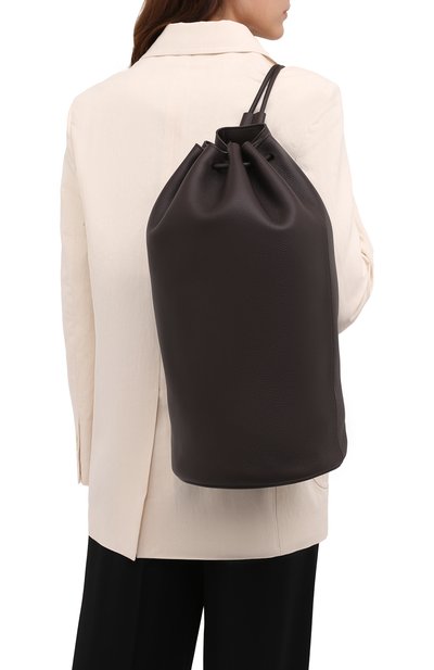 Рюкзак sporty THE ROW коричневого цвета по цене 458500 руб., арт. W1282L129, фото 2 Рюкзак sporty THE ROW, арт. W1282L129, фото 2