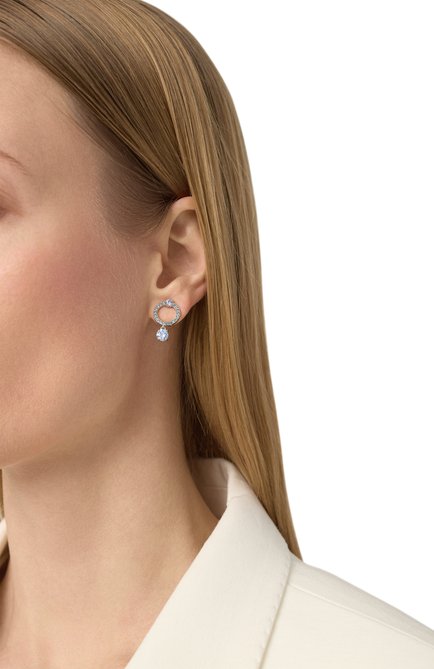Женские серьги attract SWAROVSKI голубого цвета, арт. 5723563 | Фото 2 (Нос: Не проставлено; Материал: Металл, Кристаллы; Материал сплава: Проставлено)
