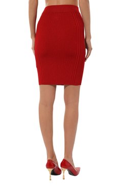 Женская юбка из вискозы BALMAIN красного цвета, арт. BF1LC200/KE18 | Фото 4 (Материал внешний: Вискоза; Материал сплава: Проставлено; Драгоценные камни: Проставлено; Длина Ж (юбки, платья, шорты): До колена; Стили: Романтичный; Кросс-КТ: костюм, Трикотаж)