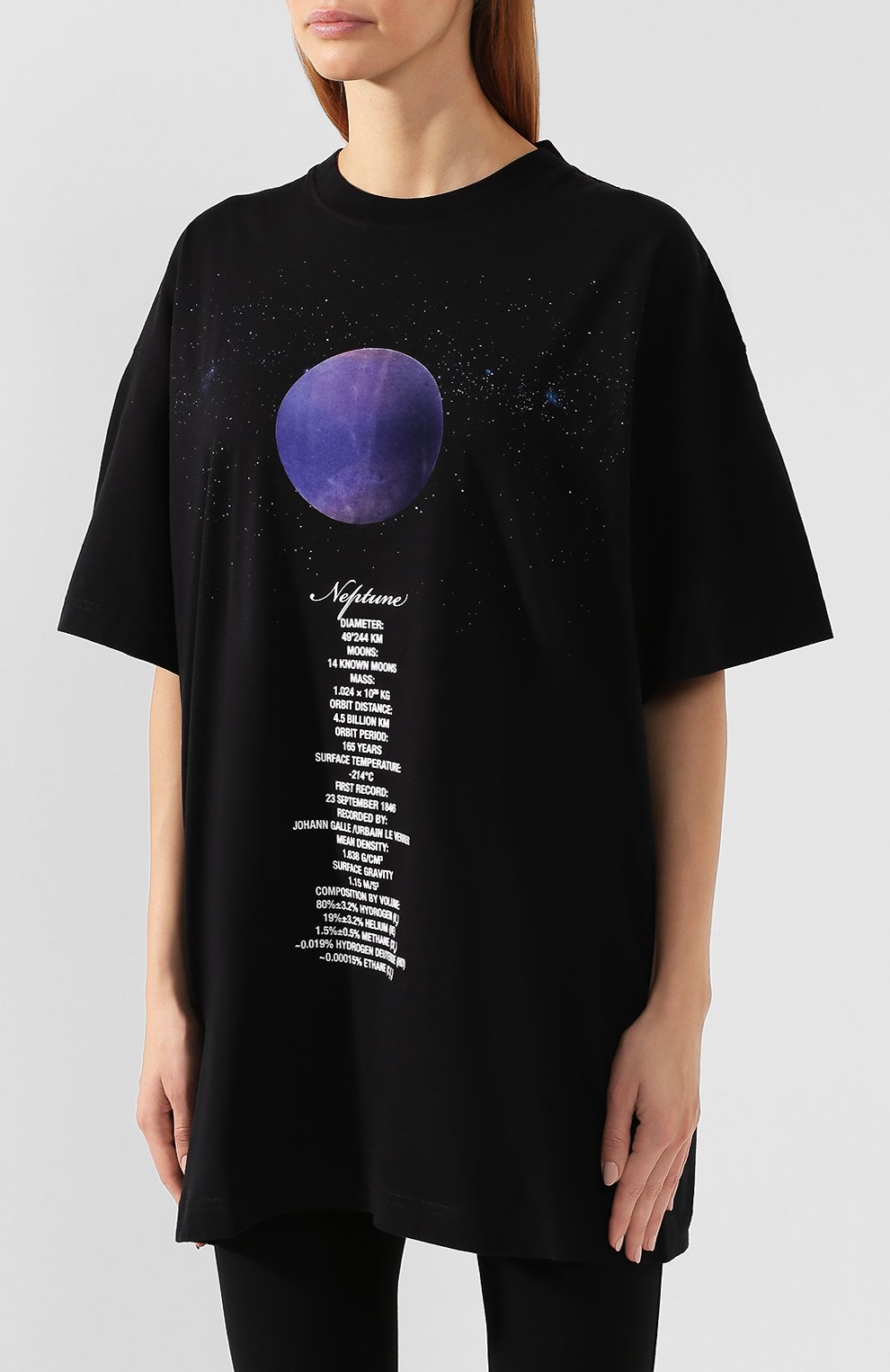 Хлопковая футболка VETEMENTS черного цвета по цене 53950 руб., арт. UAH20TR901/W, фото 3 Хлопковая футболка VETEMENTS, арт. UAH20TR901/W, фото 3