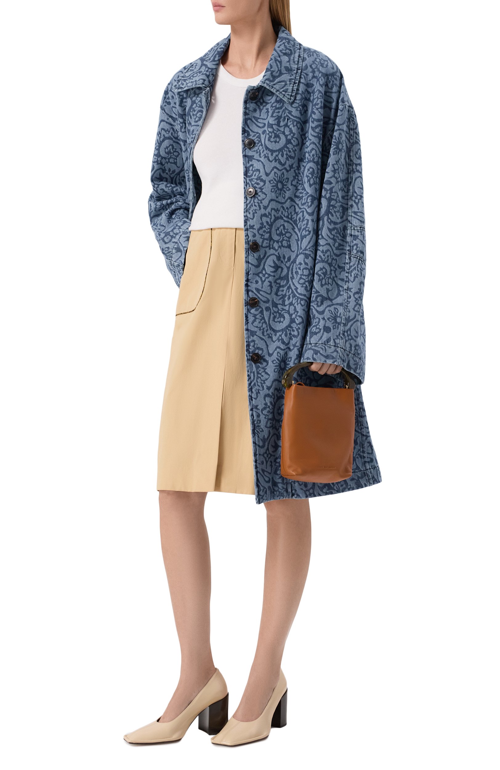 Джинсовое пальто DRIES VAN NOTEN голубого цвета по цене 121000 руб., арт. 262-130204/4407, фото 2 Джинсовое пальто DRIES VAN NOTEN, арт. 262-130204/4407, фото 2