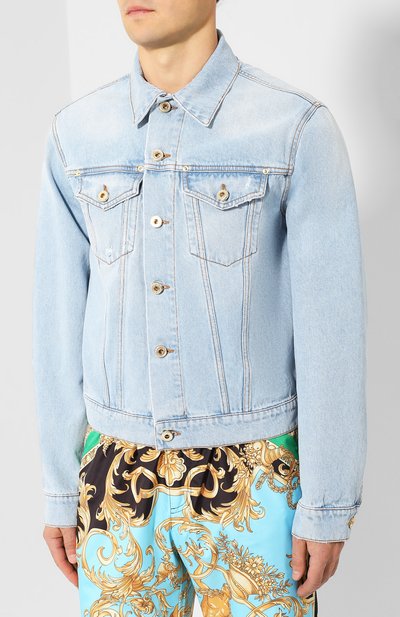 Джинсовая куртка VERSACE JEANS COUTURE голубого цвета по цене 35400 руб., арт. C1GUA92E-UUP421 BIG LABEL/A093J, фото 3 Джинсовая куртка VERSACE JEANS COUTURE, арт. C1GUA92E-UUP421 BIG LABEL/A093J, фото 3