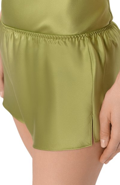 Шелковые шорты LUNA DI SETA хаки цвета по цене 14200 руб., арт. VLST08006, фото 5 Шелковые шорты LUNA DI SETA, арт. VLST08006, фото 5