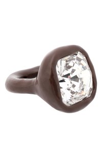 Темно-коричневый