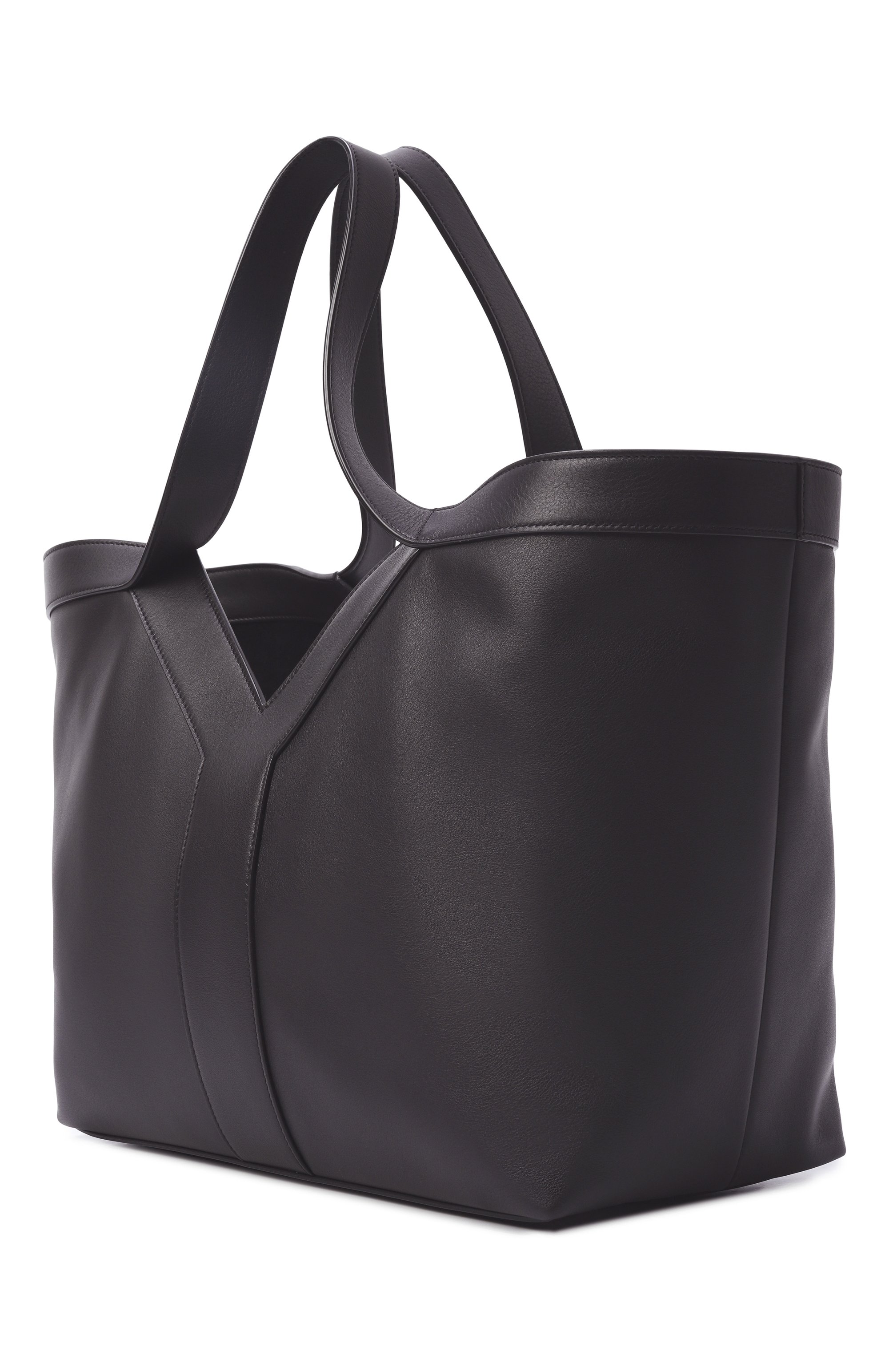 Сумка-тоут y small SAINT LAURENT черного цвета по цене 446500 руб., арт. 835274/AAEB3, фото 4 Сумка-тоут y small SAINT LAURENT, арт. 835274/AAEB3, фото 4