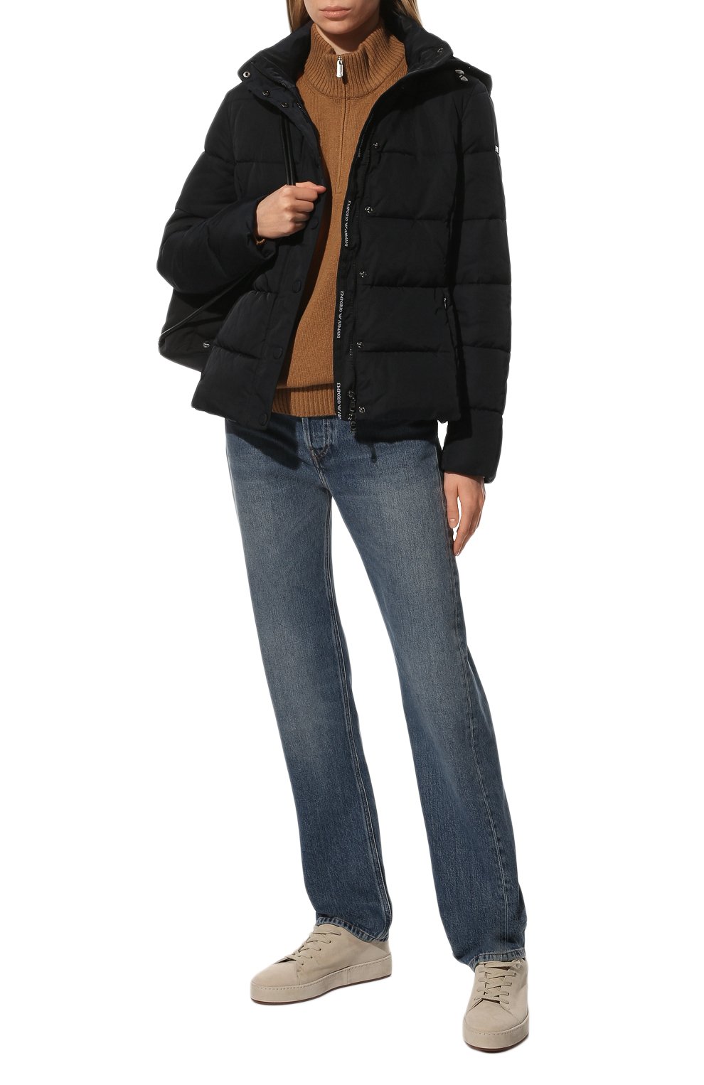 Утепленная куртка EMPORIO ARMANI синего цвета по цене 32100 руб., арт. 6Z2B75/2NAGZ/0UTLET AW22-23, фото 2 Утепленная куртка EMPORIO ARMANI, арт. 6Z2B75/2NAGZ/0UTLET AW22-23, фото 2