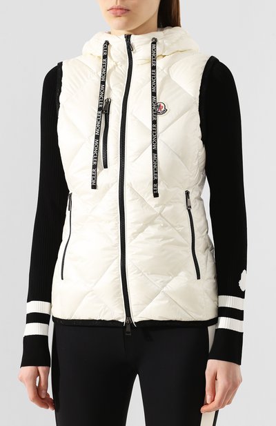 Пуховый жилет sucrex MONCLER белого цвета по цене 54500 руб., арт. F1-093-1A537-00-C0381, фото 3 Пуховый жилет sucrex MONCLER, арт. F1-093-1A537-00-C0381, фото 3