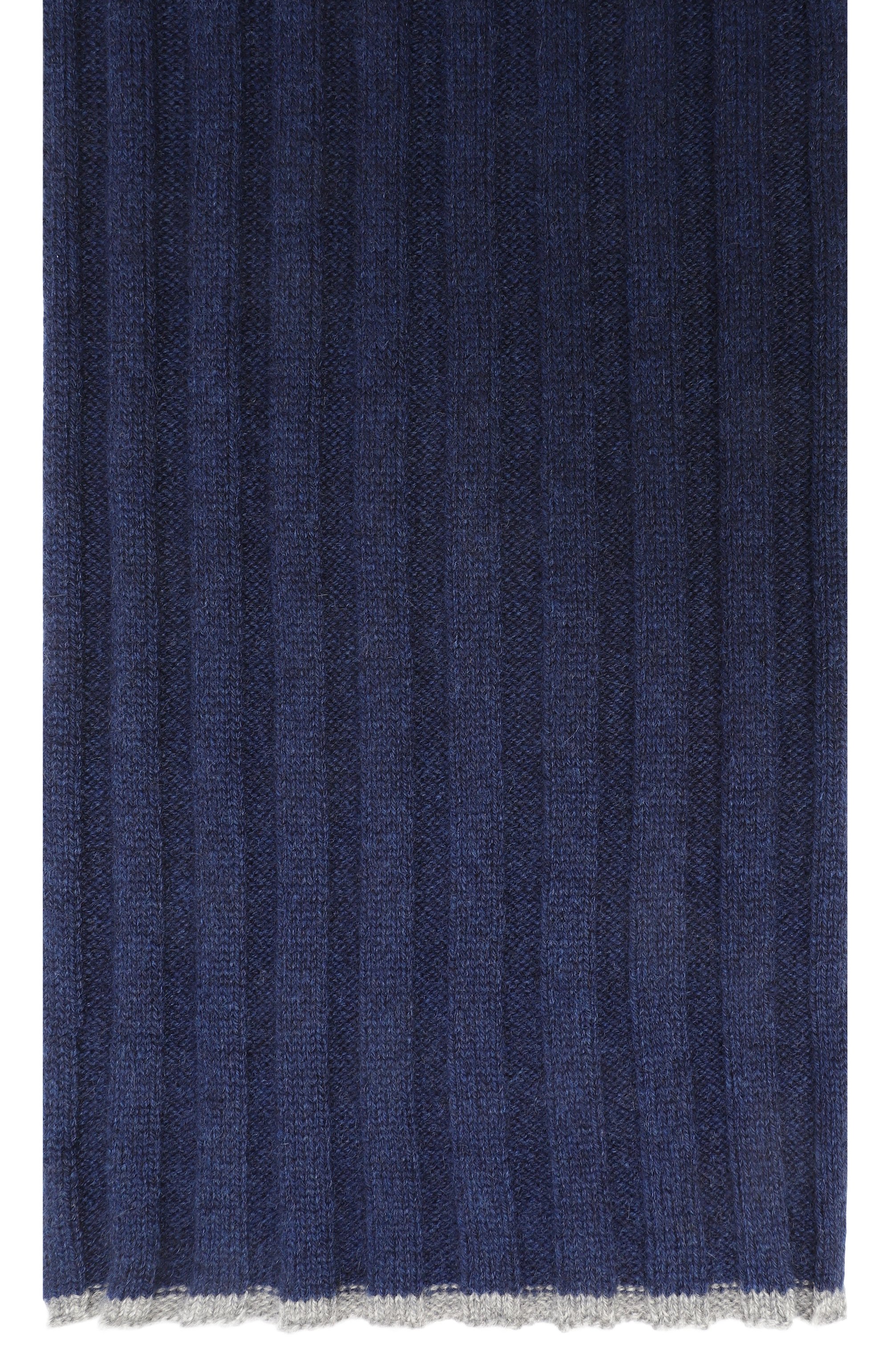 Кашемировый шарф BRUNELLO CUCINELLI синего цвета по цене 29950 руб., арт. B22M90099A, фото 3 Кашемировый шарф BRUNELLO CUCINELLI, арт. B22M90099A, фото 3