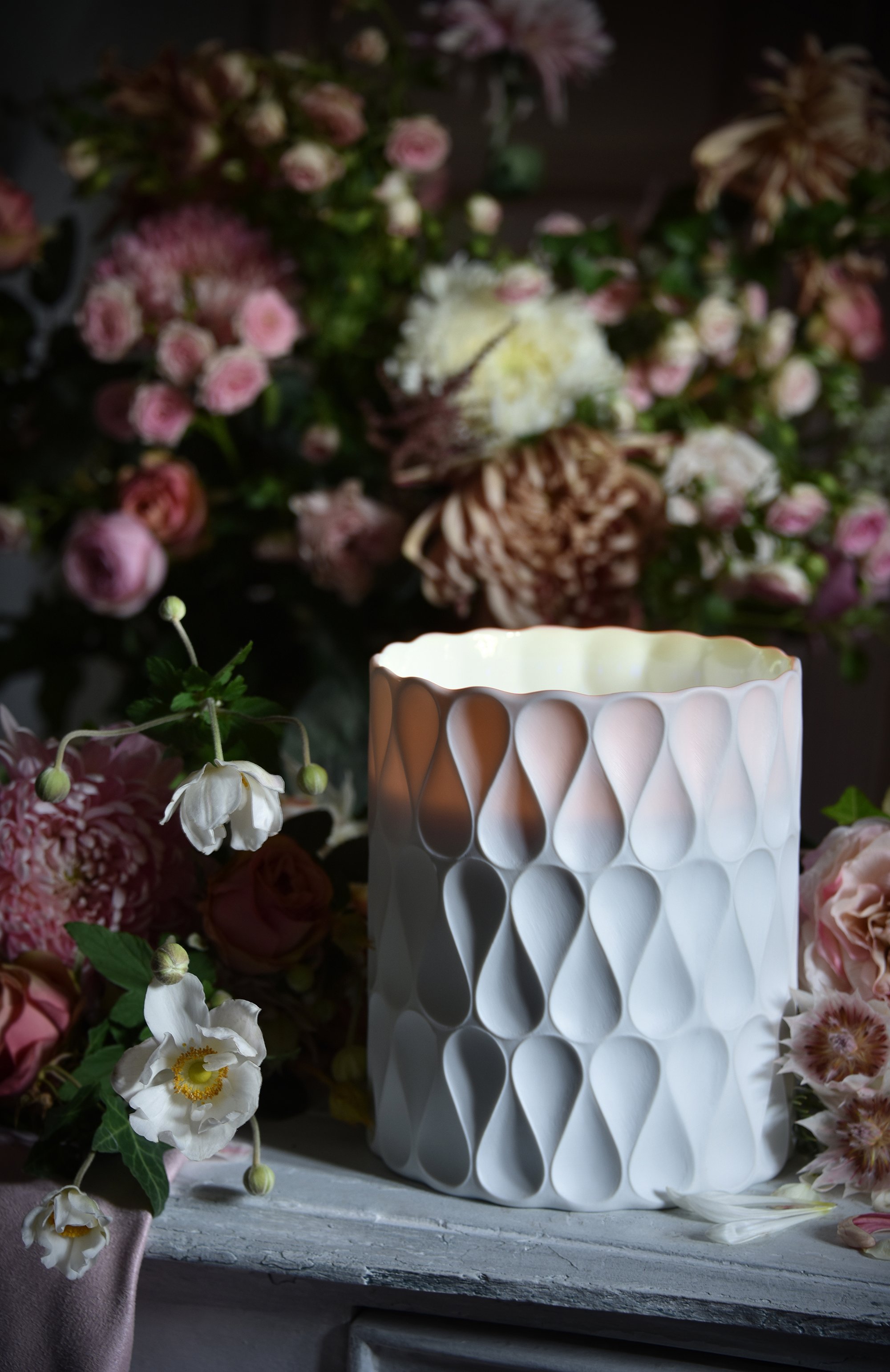 Свеча legende rose pure BERNARDAUD белого цвета по цене 83250 руб., арт. 0295/24548, фото 3 Свеча legende rose pure BERNARDAUD, арт. 0295/24548, фото 3