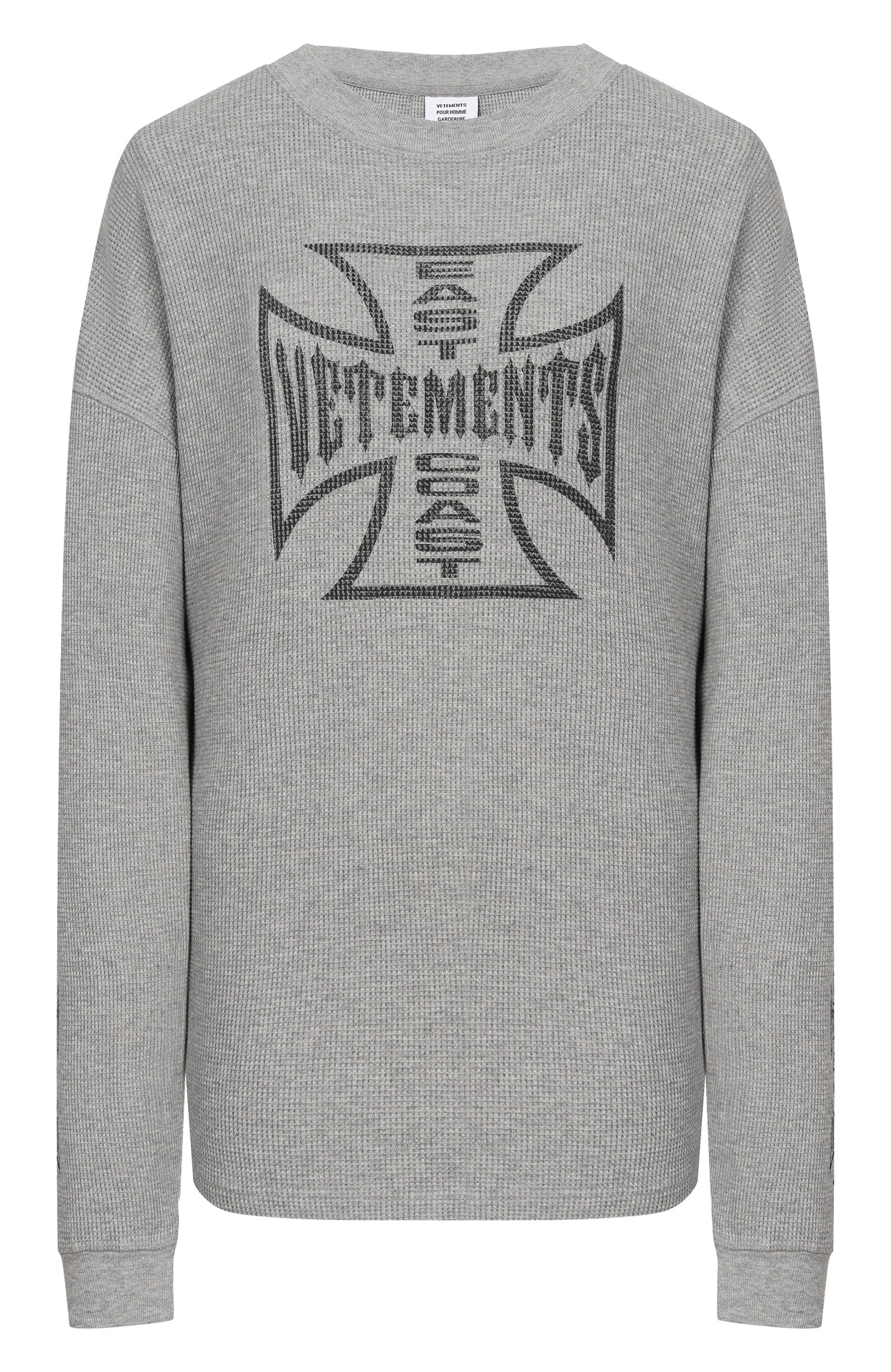 Хлопковый лонгслив VETEMENTS серого цвета по цене 109500 руб., арт. MH27LS264G, фото 1 Хлопковый лонгслив VETEMENTS, арт. MH27LS264G, фото 1