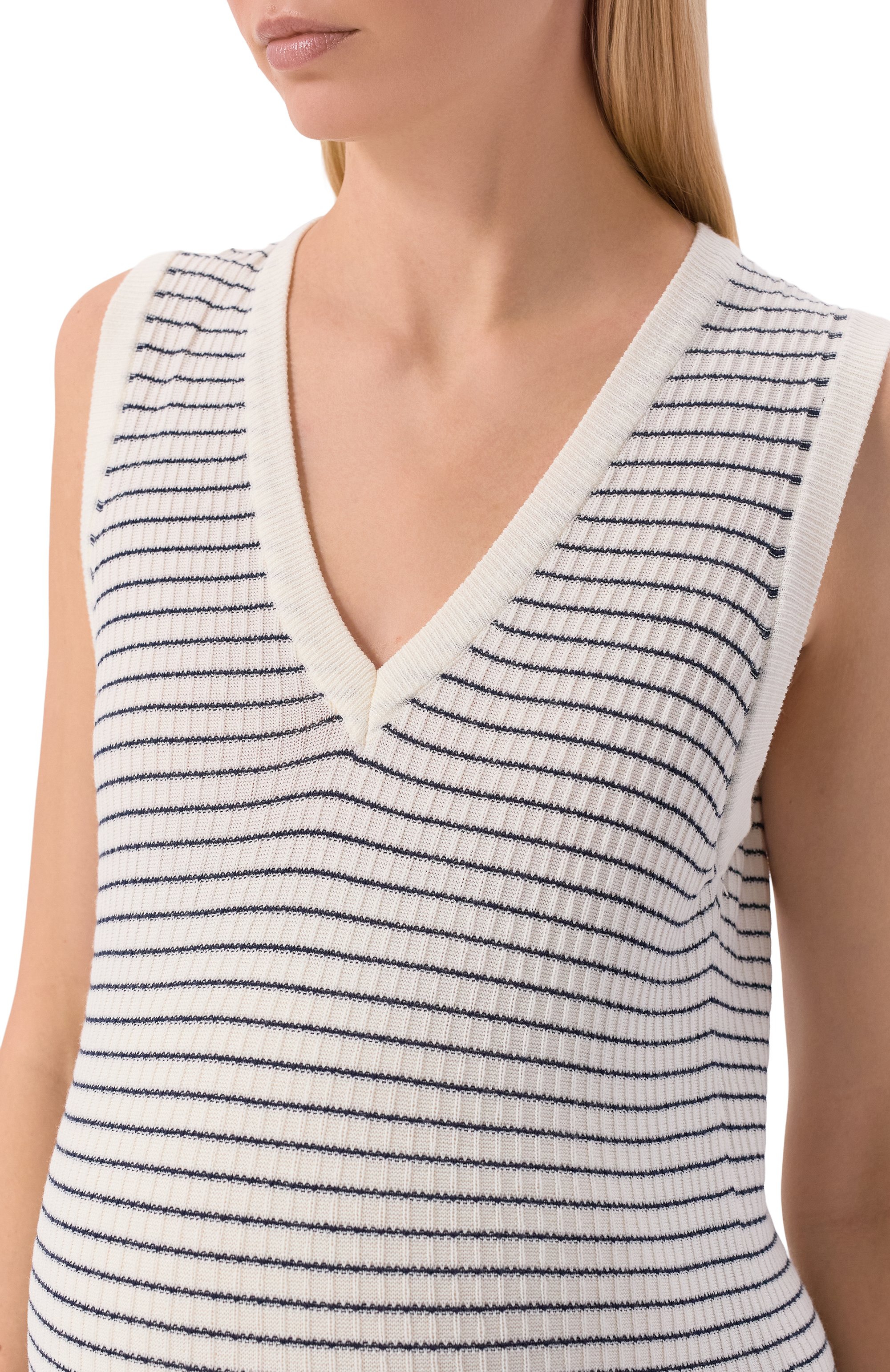 Платье из вискозы PIETRO BRUNELLI белого цвета по цене 23500 руб., арт. AGN039/VIMSN0, фото 4 Платье из вискозы PIETRO BRUNELLI, арт. AGN039/VIMSN0, фото 4