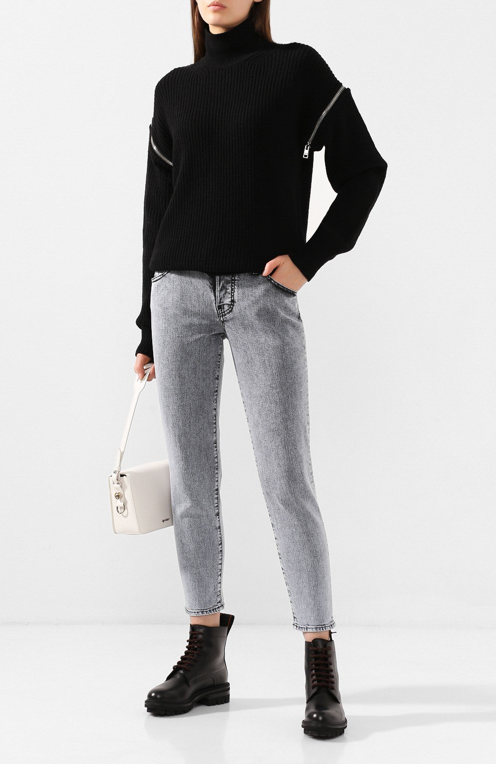 Джинсы DSQUARED2 черного цвета по цене 27400 руб., арт. S72LB0220/S30400, фото 2 Джинсы DSQUARED2, арт. S72LB0220/S30400, фото 2
