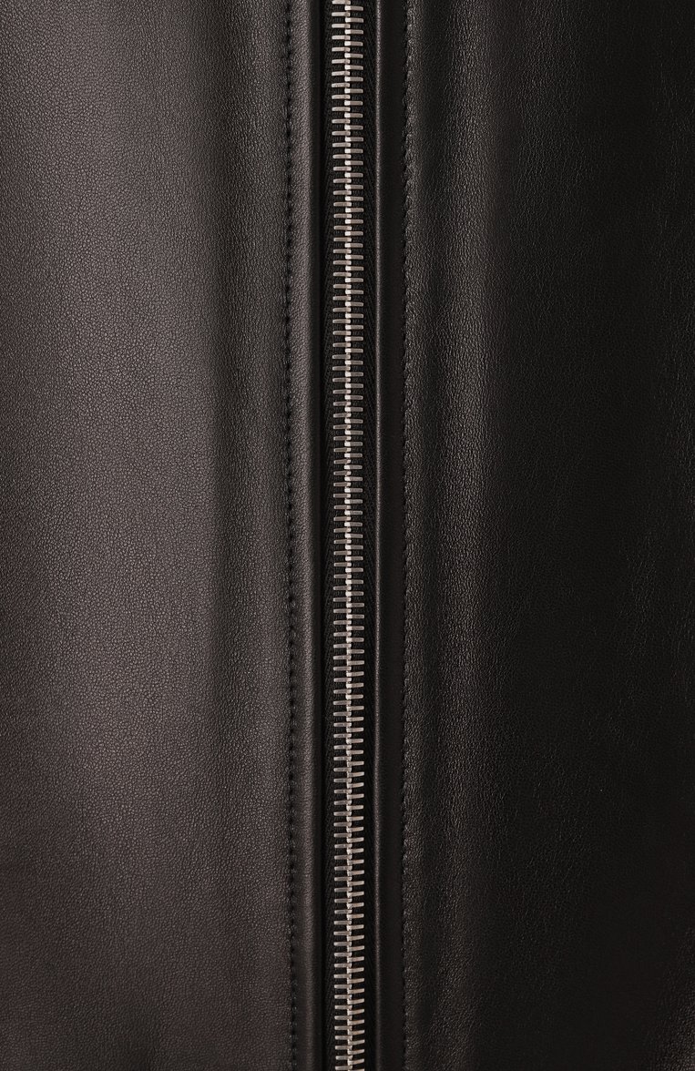 Женский кожаный бомбер JIL SANDER черного цвета, арт. J04BN0104-J07173 | Фото 6 (Рукава: Длинные; Материал подклада: Хлопок; Материал внешний: Натуральная кожа; Длина (верхняя одежда): Короткие; Стили: Минимализм; Кросс-КТ: Легкие, Куртка)