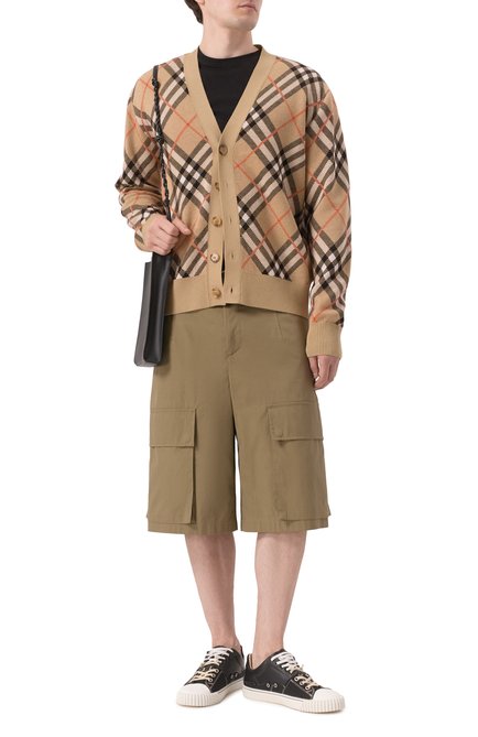 Мужской шерстяной кардиган BURBERRY бежевого цвета, арт. 8093494 | Фото 2 (Рукава: Длинные; Длина (для топов): Стандартные; Материал сплава: Проставлено; Драгоценные камни: Проставлено; Материал внешний: Шерсть)