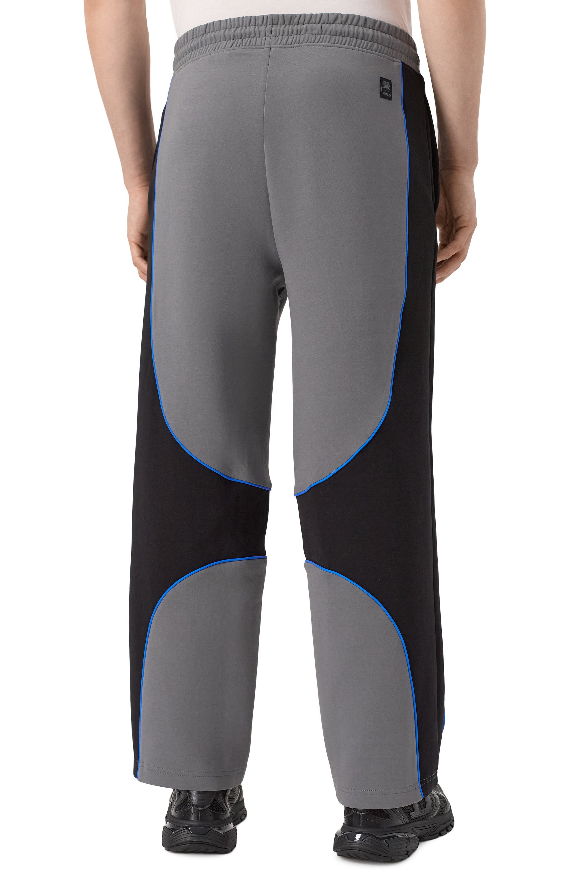 Хлопковые брюки hugo x rb HUGO темно-серого цвета по цене 23950 руб., арт. 50542822, фото 4 Хлопковые брюки hugo x rb HUGO, арт. 50542822, фото 4