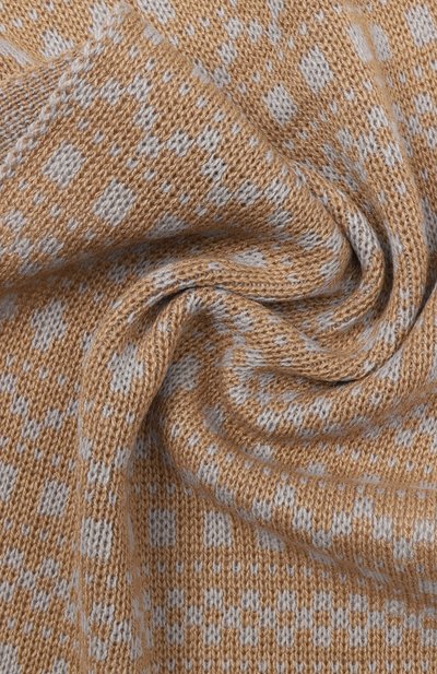 Капюшон A.T.T. бежевого цвета по цене 8060 руб., арт. 2386/212, фото 3 Капюшон A.T.T., арт. 2386/212, фото 3