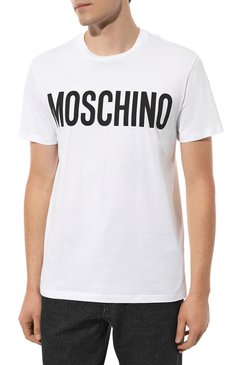 Мужская хлопковая футболка MOSCHINO белого цвета, арт. A0701/7041 | Фото 3 (Рукава: Короткие; Длина (для топов): Стандартные; Принт: С принтом; Материал сплава: Проставлено; Материал внешний: Хлопок; Драгоценные камни: Проставлено; Стили: Кэжуэл)