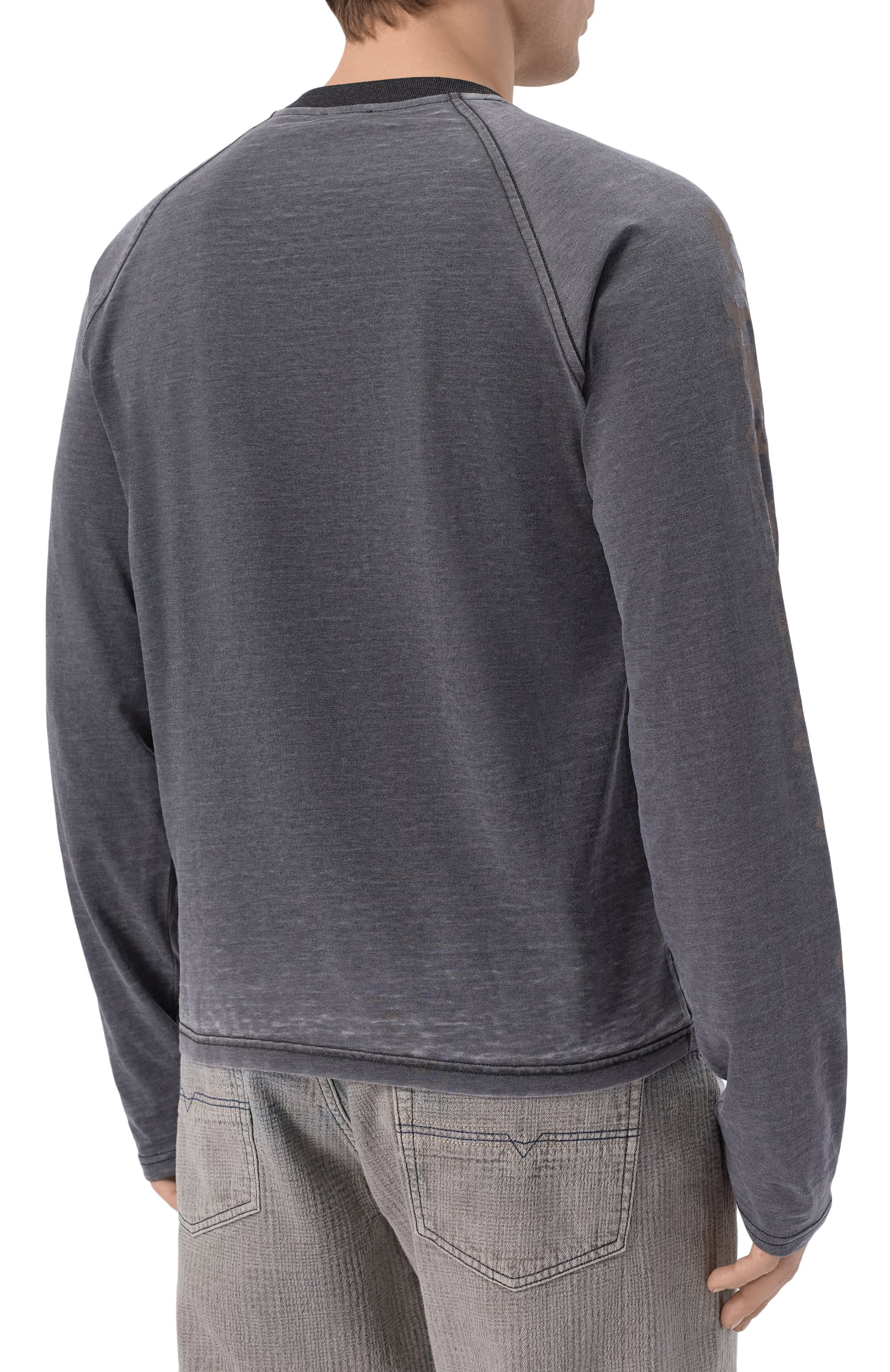 Лонгслив DIESEL темно-серого цвета по цене 25800 руб., арт. A23002/0WECN, фото 4 Лонгслив DIESEL, арт. A23002/0WECN, фото 4